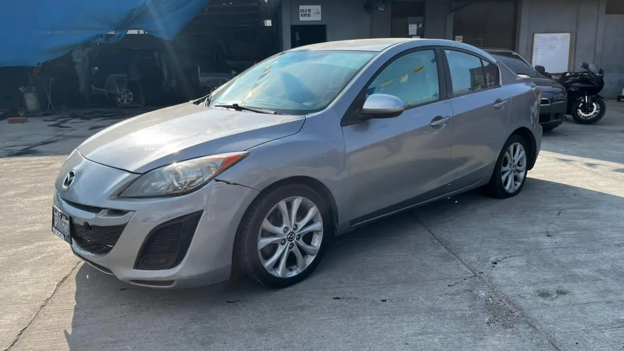 Mazda Mazda3 2011